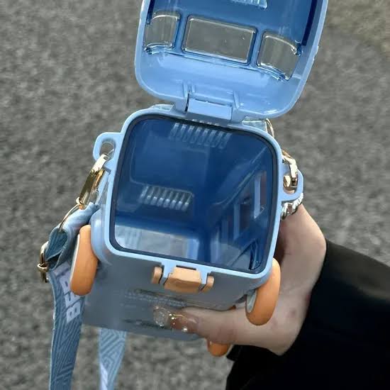 SCHOOL BUS WATTER BOTTLE